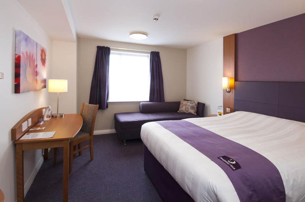 Premier Inn Birmingham City - Aston Eksteriør bilde